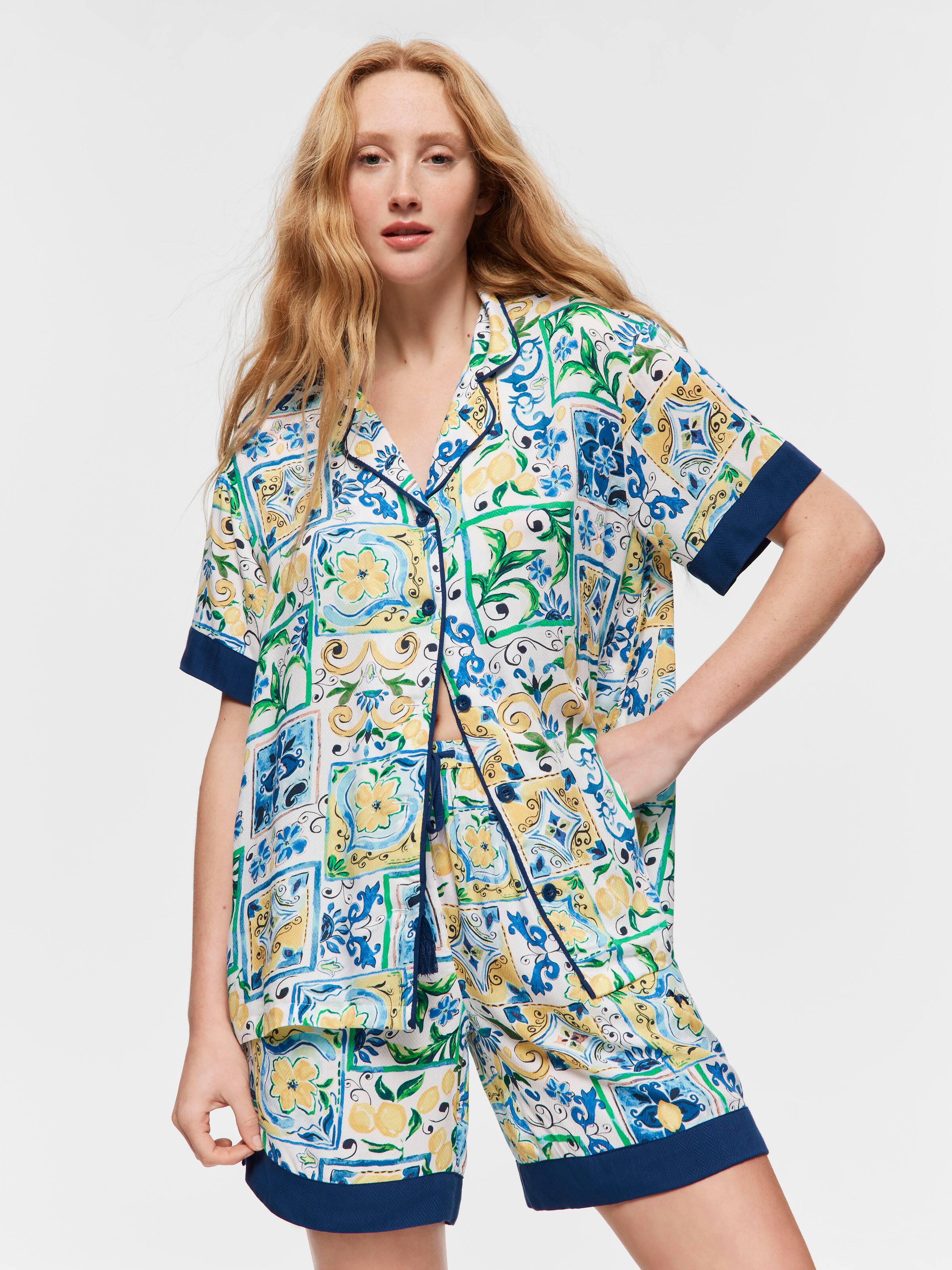 Pretty Tile Shirt