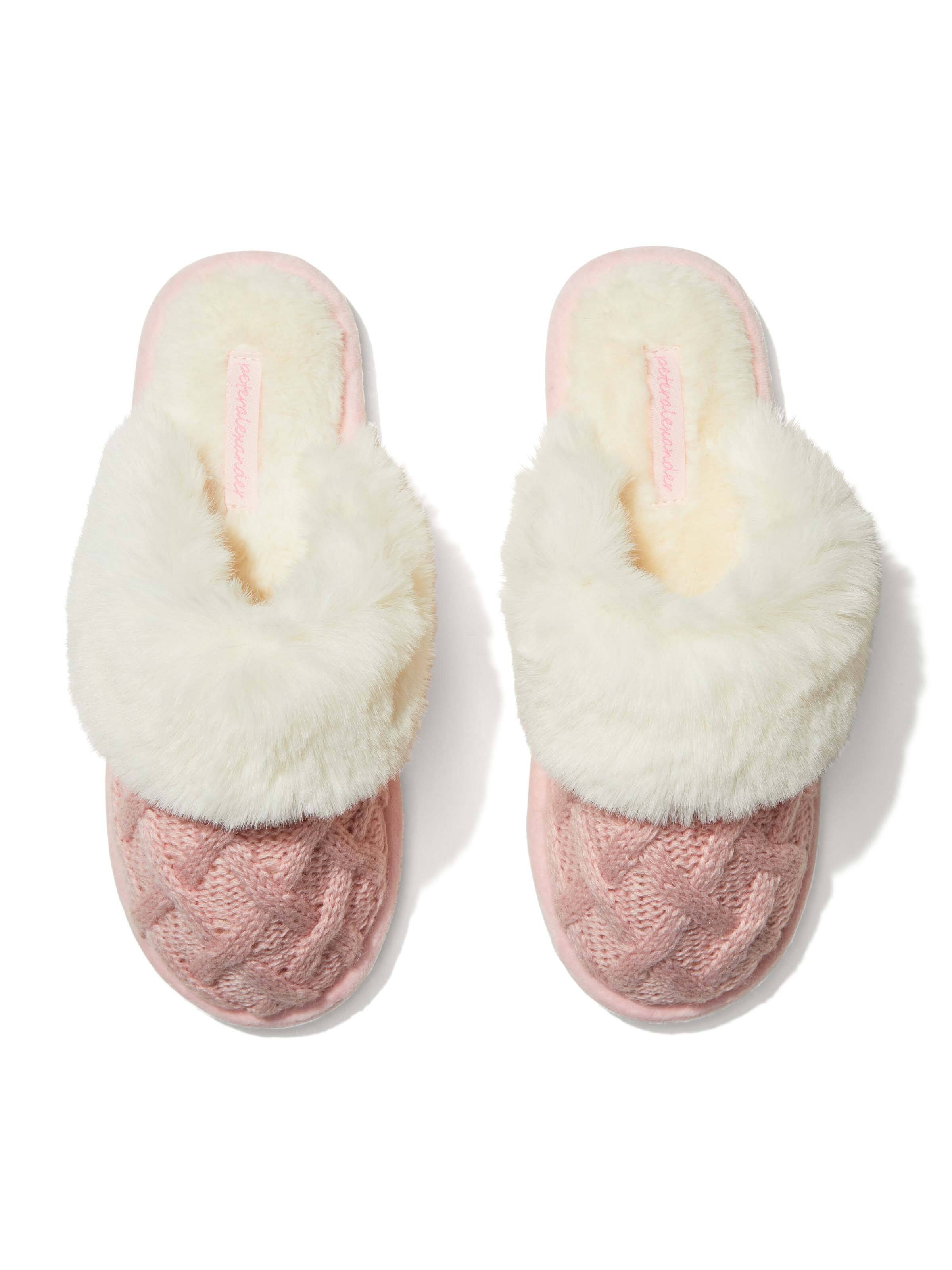 Cable Knit Fur Trim Scuff
