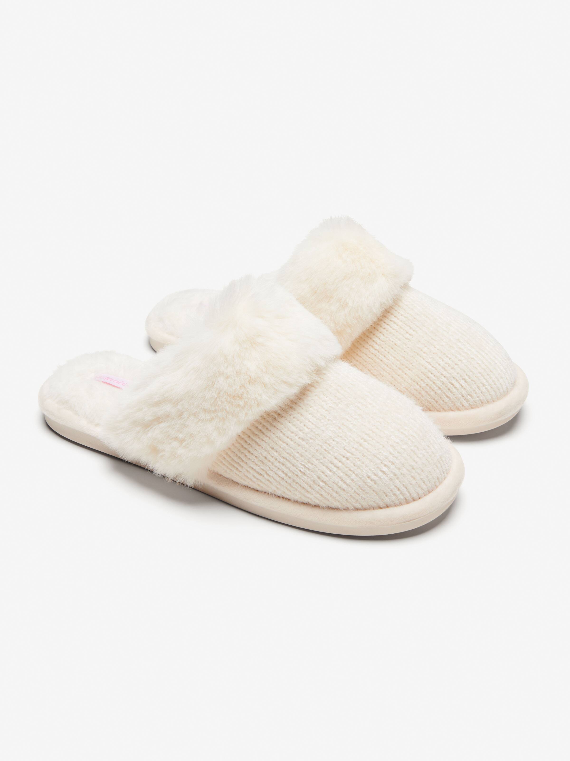 Rib Knit Fur Scuff