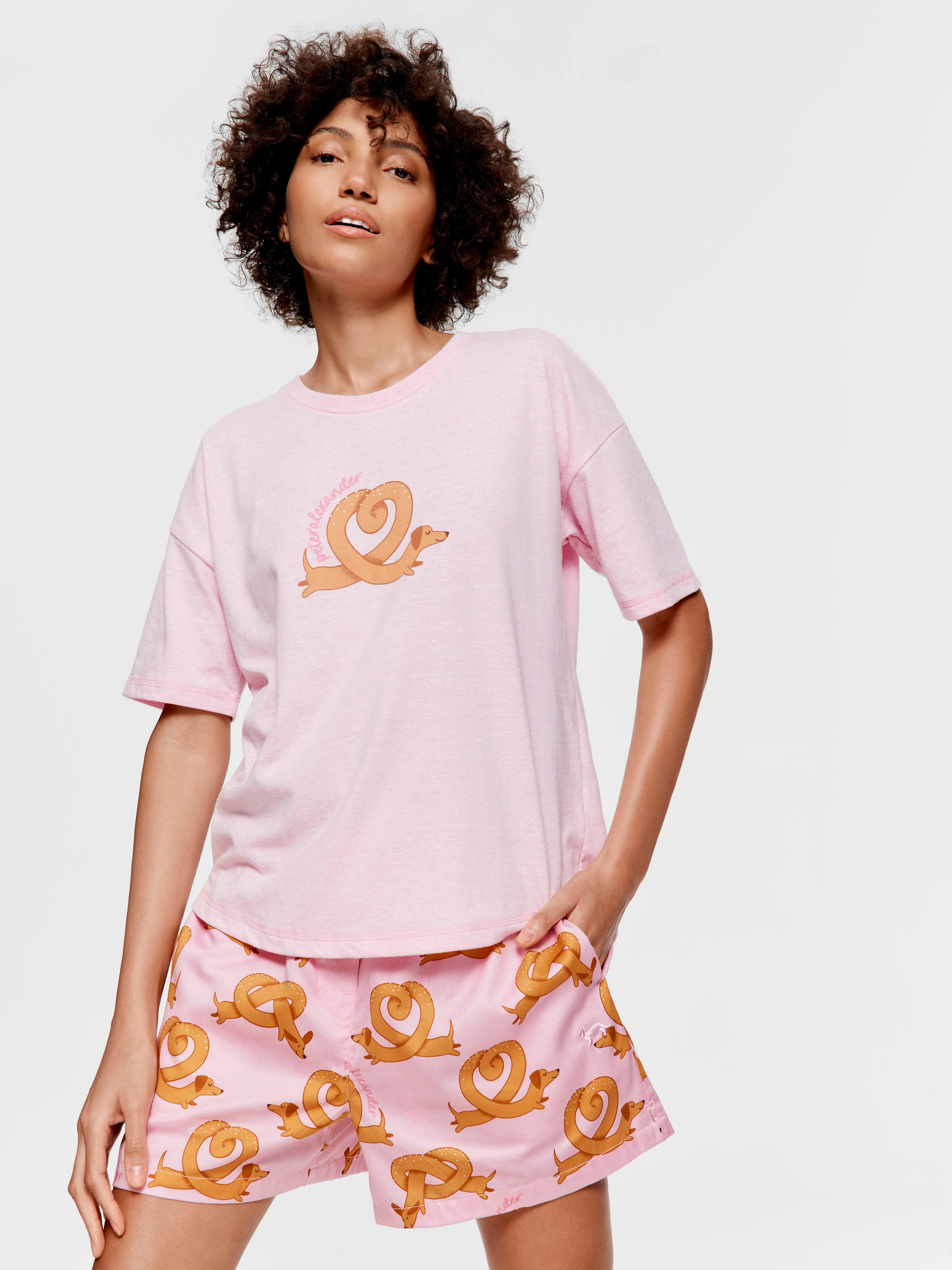 Pretzel Tee