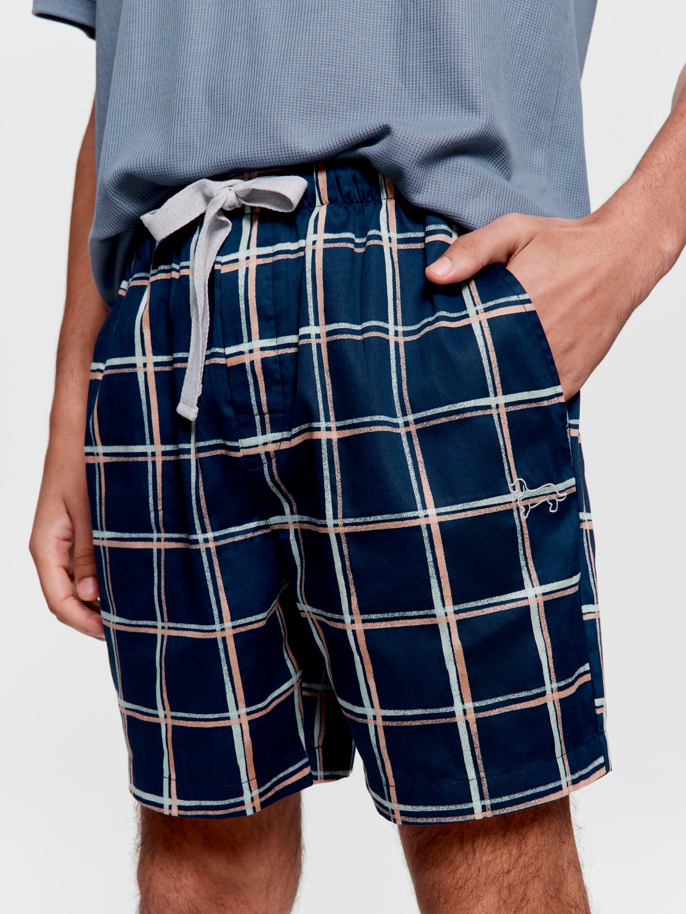Windowpane Mid Short