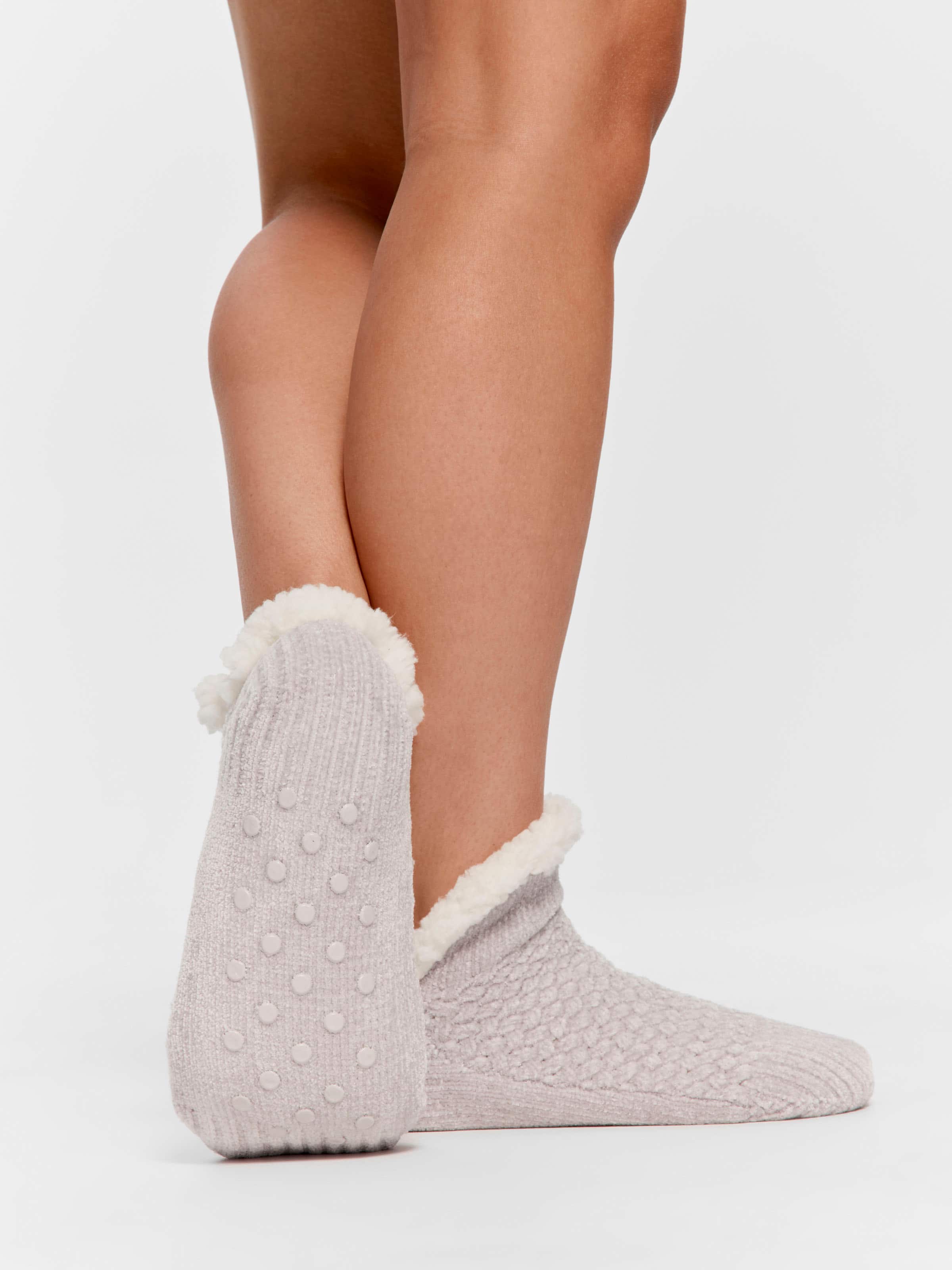 Silver Chenille Sockette