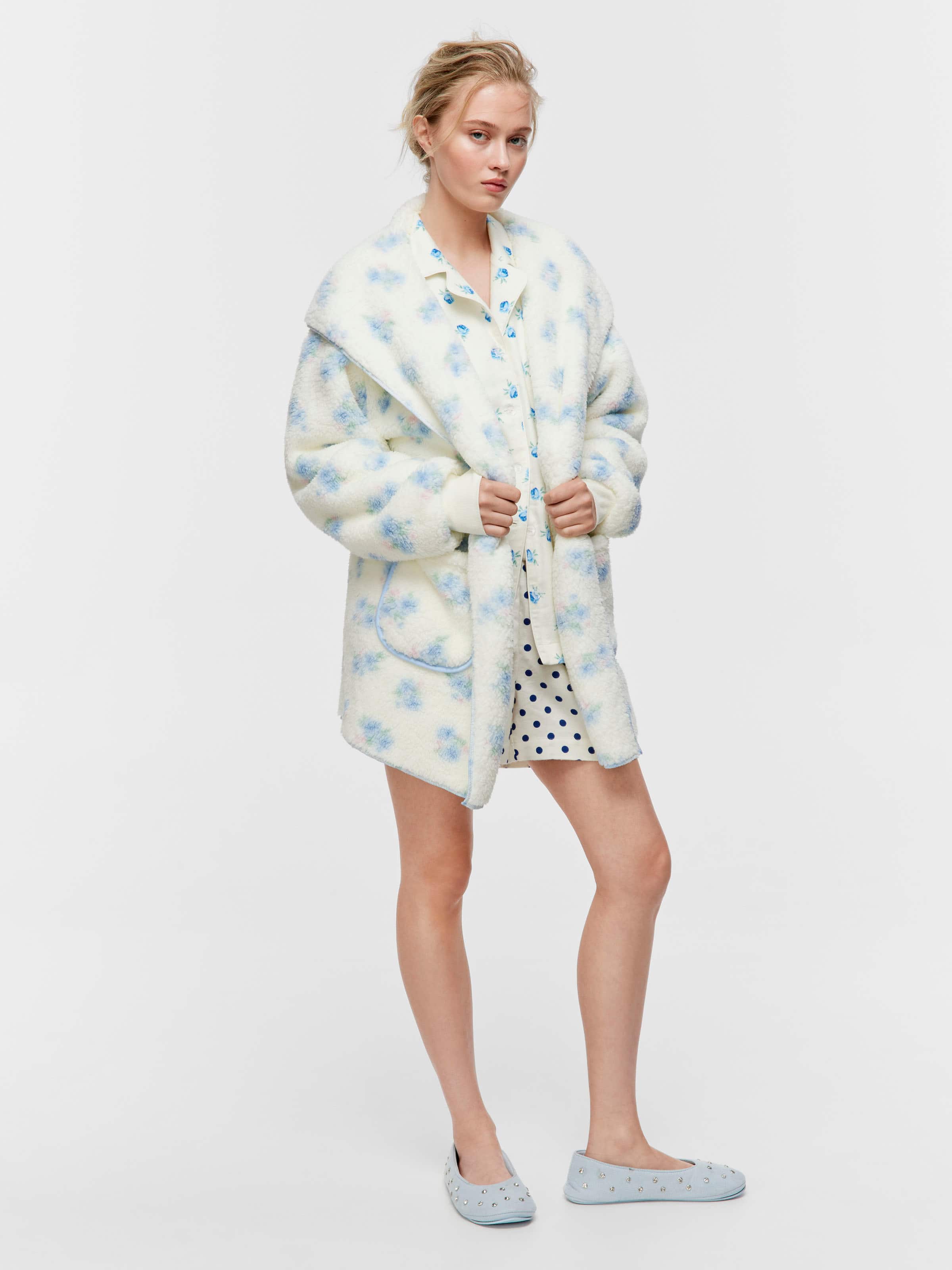 Ditsy Floral Fleece Shrug Gown