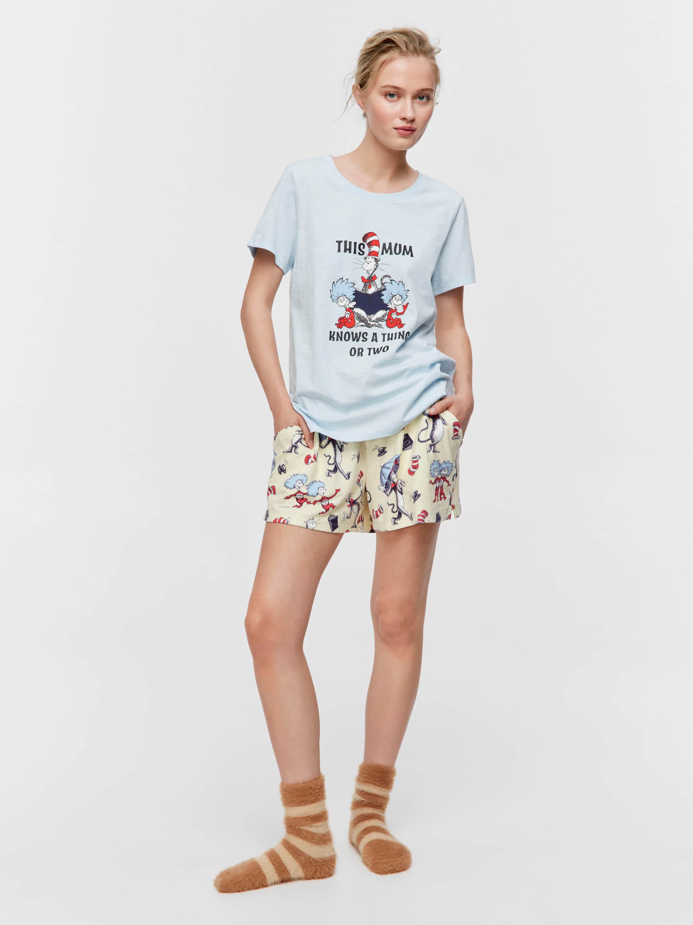 Dr Seuss Mum Knows A Thing Or Two 100% Cotton Tee