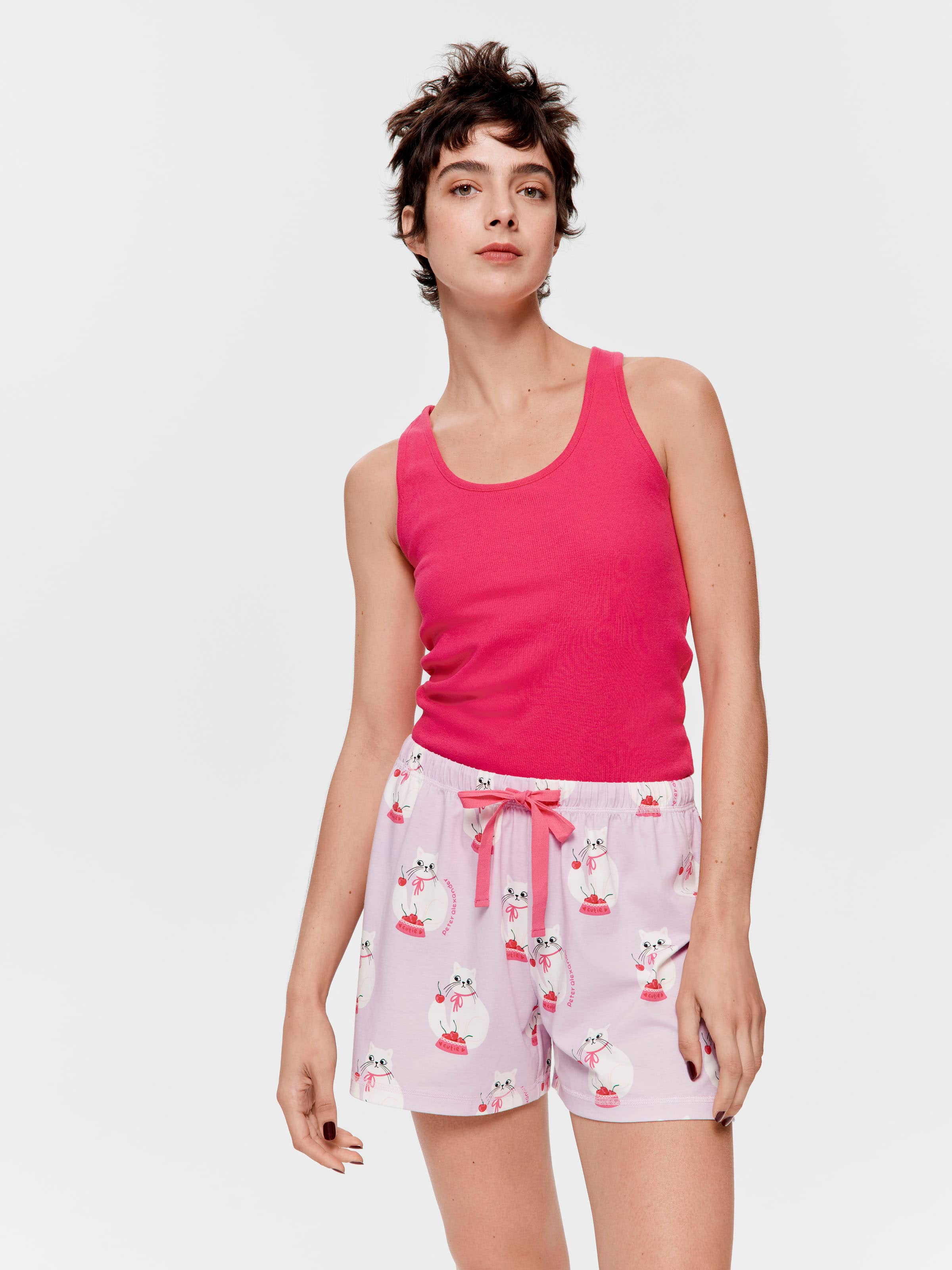 Cherry Cat Mid Short