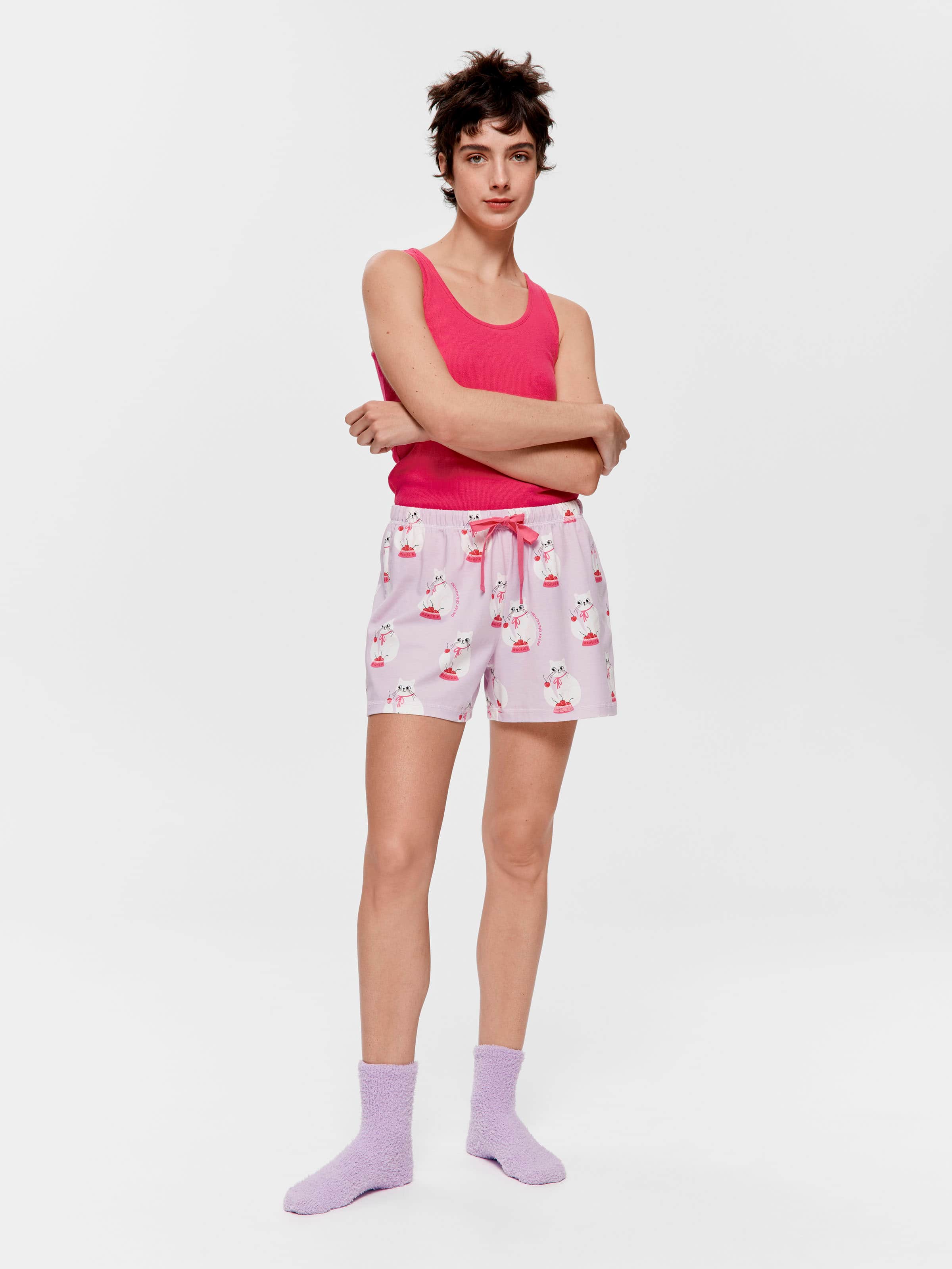 Cherry Cat Mid Short