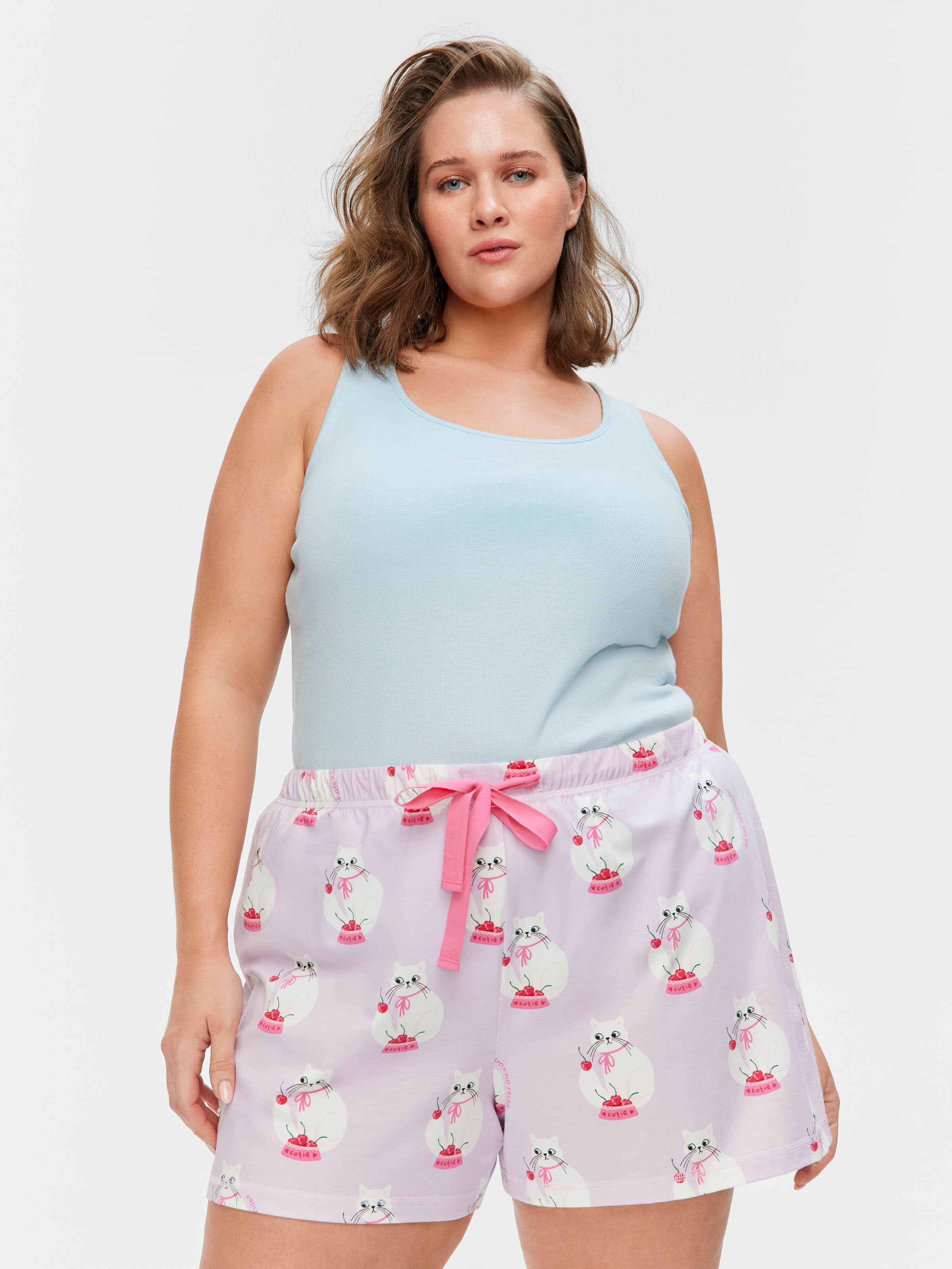 P.A. Plus Cherry Cat Mid Short