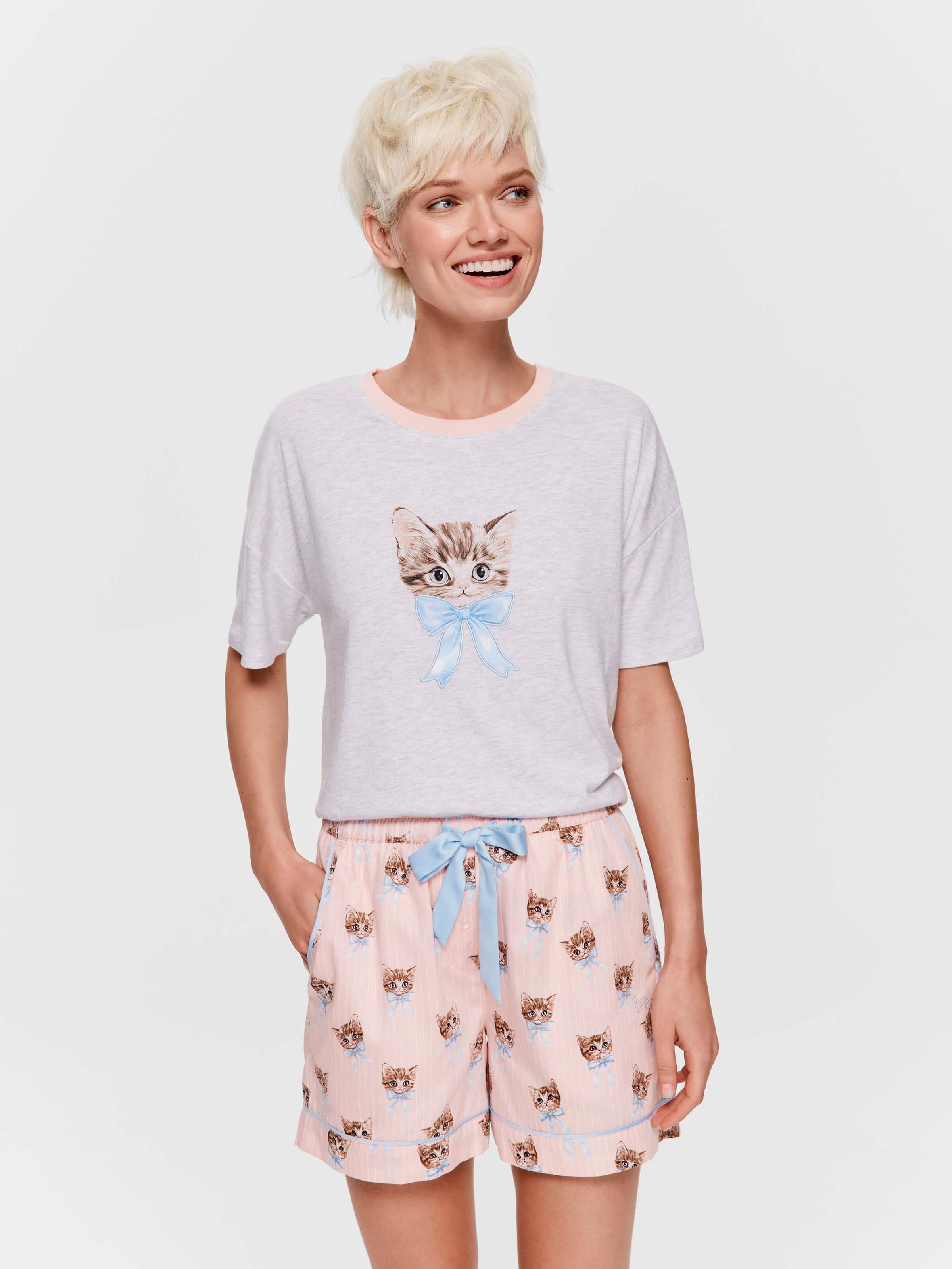 Vintage Cat 100% Cotton  Relaxed Mid Short