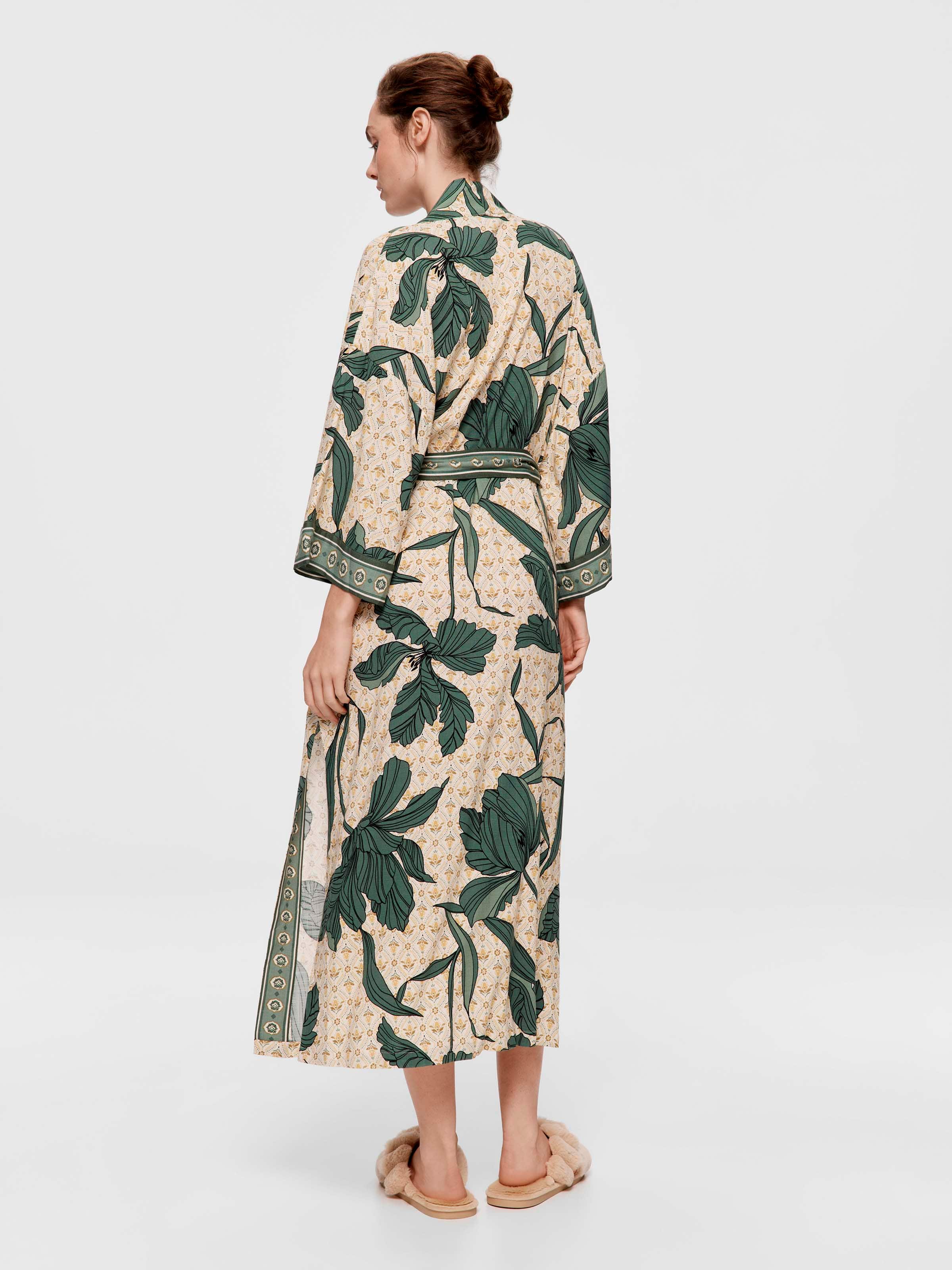 Wallpaper Long Kimono Gown