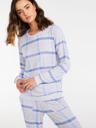 Fuzzy Check Sweater                                                                                                             