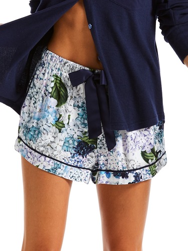 Pretty Hydrangea Tuxedo Short