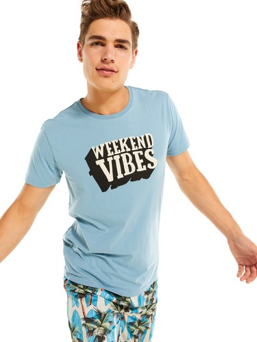 Weekend Vibes Tee
