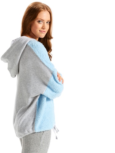 Fluffy Zip Pullover