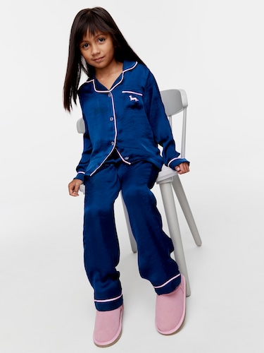Jnr Girls Long Navy Chic Satin Pj Set                                                                                           