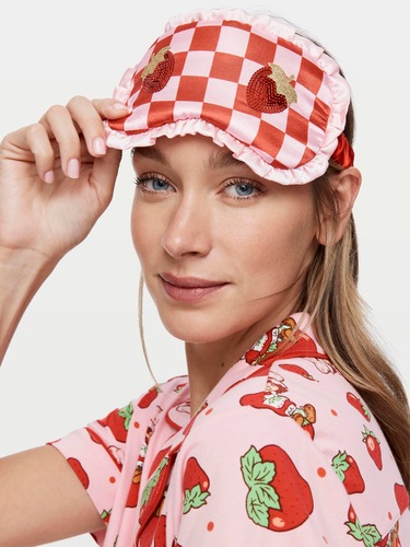 Strawberry Ruffle Eye Mask                                                                                                      
